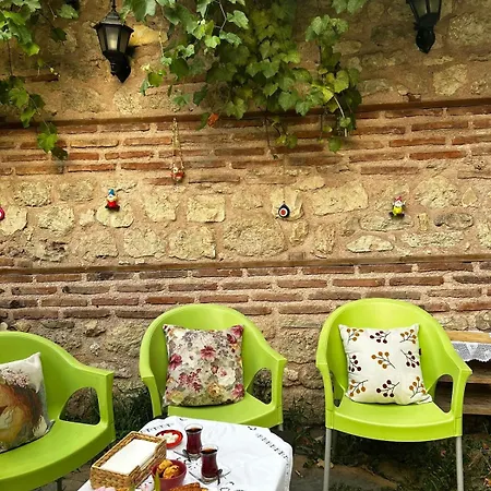 Welcome To The Presence Of History! *