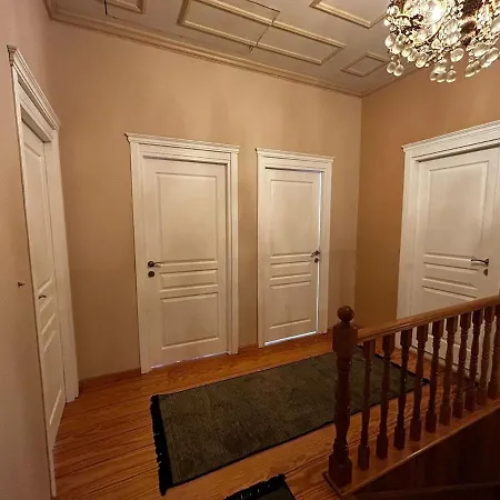 Dom wakacyjny Welcome To The Presence Of History! *