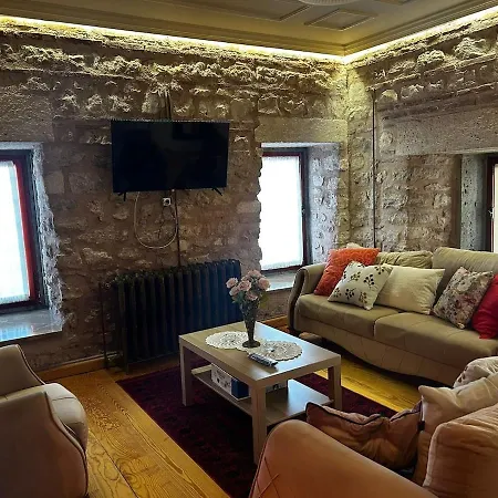 Welcome To The Presence Of History!