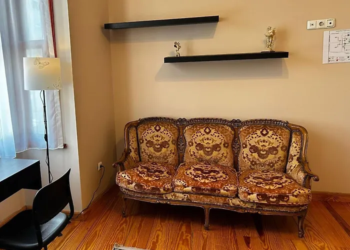 Semesterbostad Welcome To The Presence Of History!