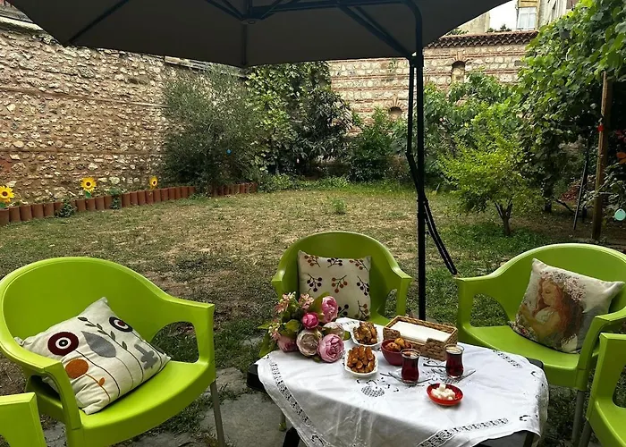 Welcome To The Presence Of History!