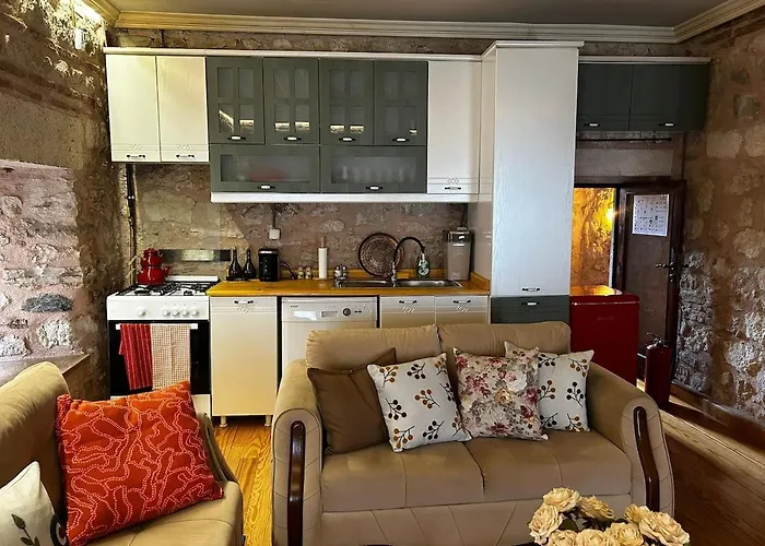 Semesterbostad Welcome To The Presence Of History! *