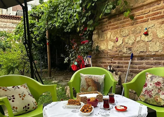 Welcome To The Presence Of History! *