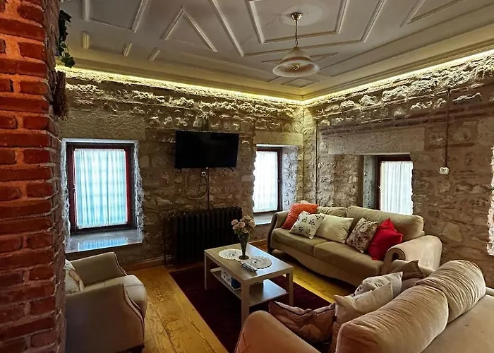 Welcome To The Presence Of History!