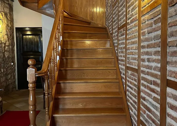 Welcome To The Presence Of History! *