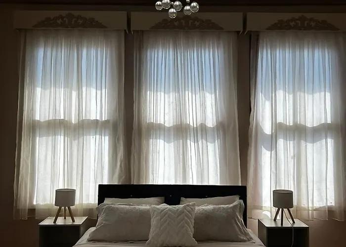 Welcome To The Presence Of History! Semesterbostad *