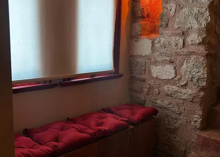 Semesterbostad Welcome To The Presence Of History! *